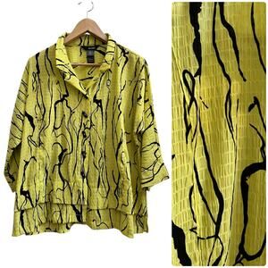Ali Miles Abstract Print Crinkle Texture Toggle Closure Blouse Petite Medium